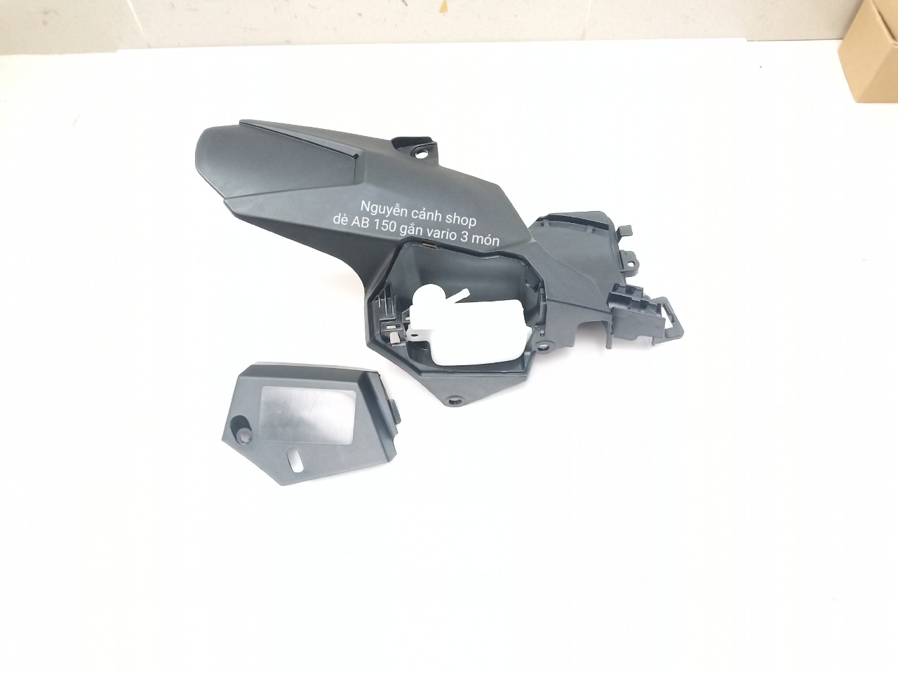 dè chắn bùn vario AB 150