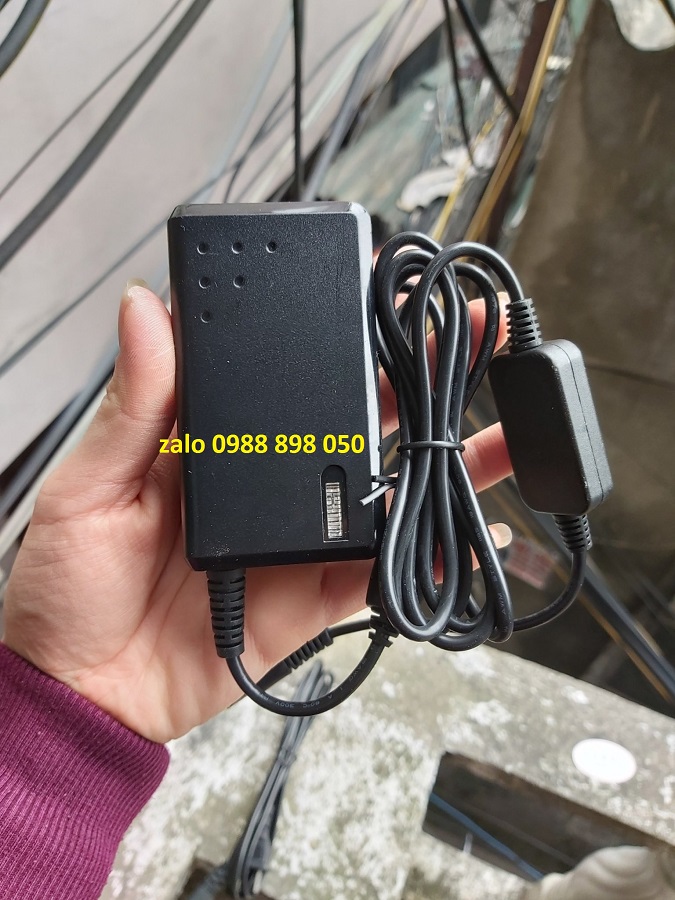 Adapter Roland PSB-1U 9V 2A 18W