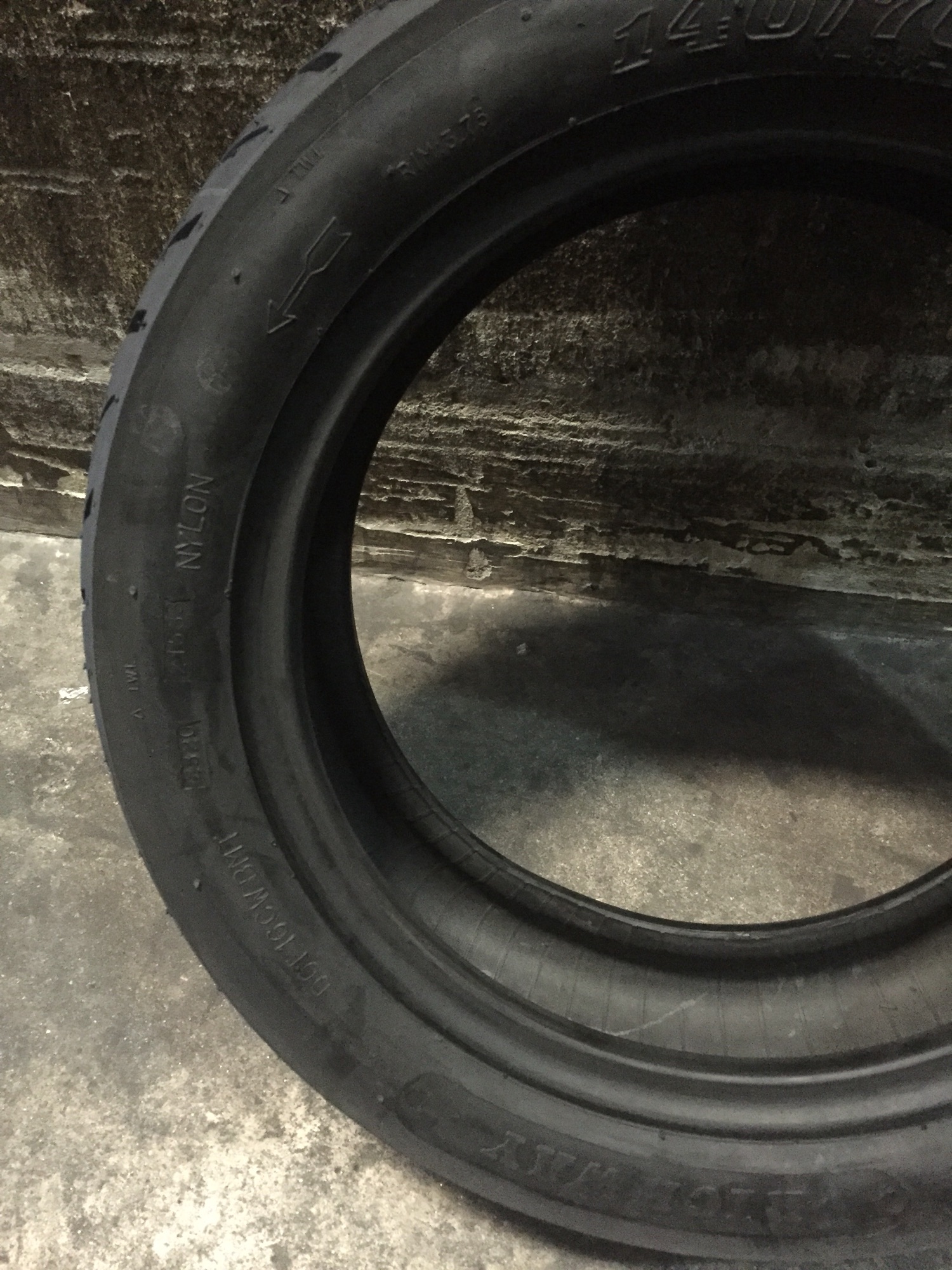 Lốp xe 140/70-12 dành cho xe tay ga