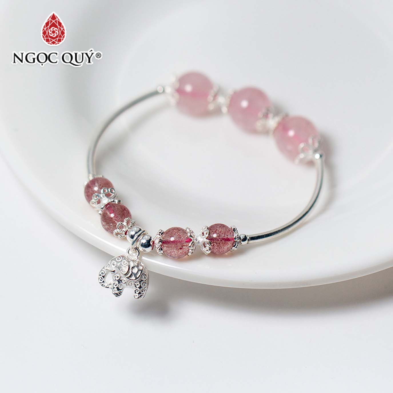 Vòng tay đá thạch anh charm voi mệnh hỏa, thổ - Ngọc Quý Gemstones