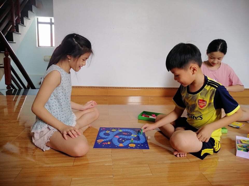 Bộ đồ chơi Cuộc Đua Kỳ Thú (gồm 2 game Cá ngựa và Cuộc Đua Dải Ngân Hà) [Made by Tòhe]