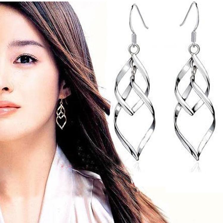 Bông Tai 2 Chiếc Lá Lồng Đèn Tòn Ten Phong Cách Hàn BT2LEAFTONTEN04