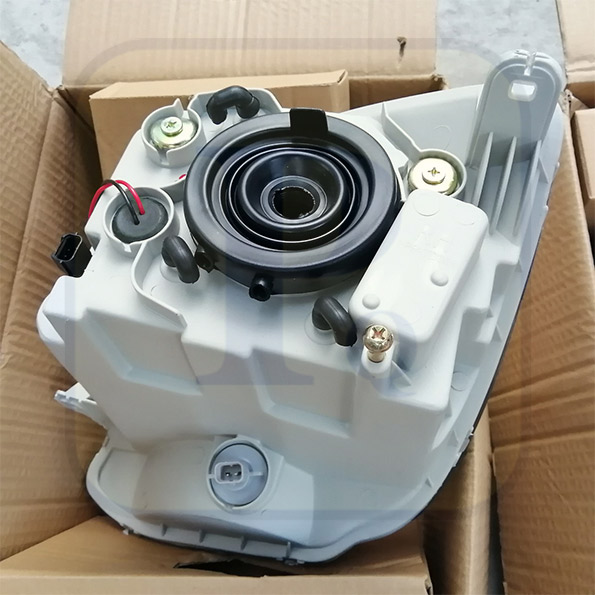 ĐÈN PHA CHEVROLET SPARK x
