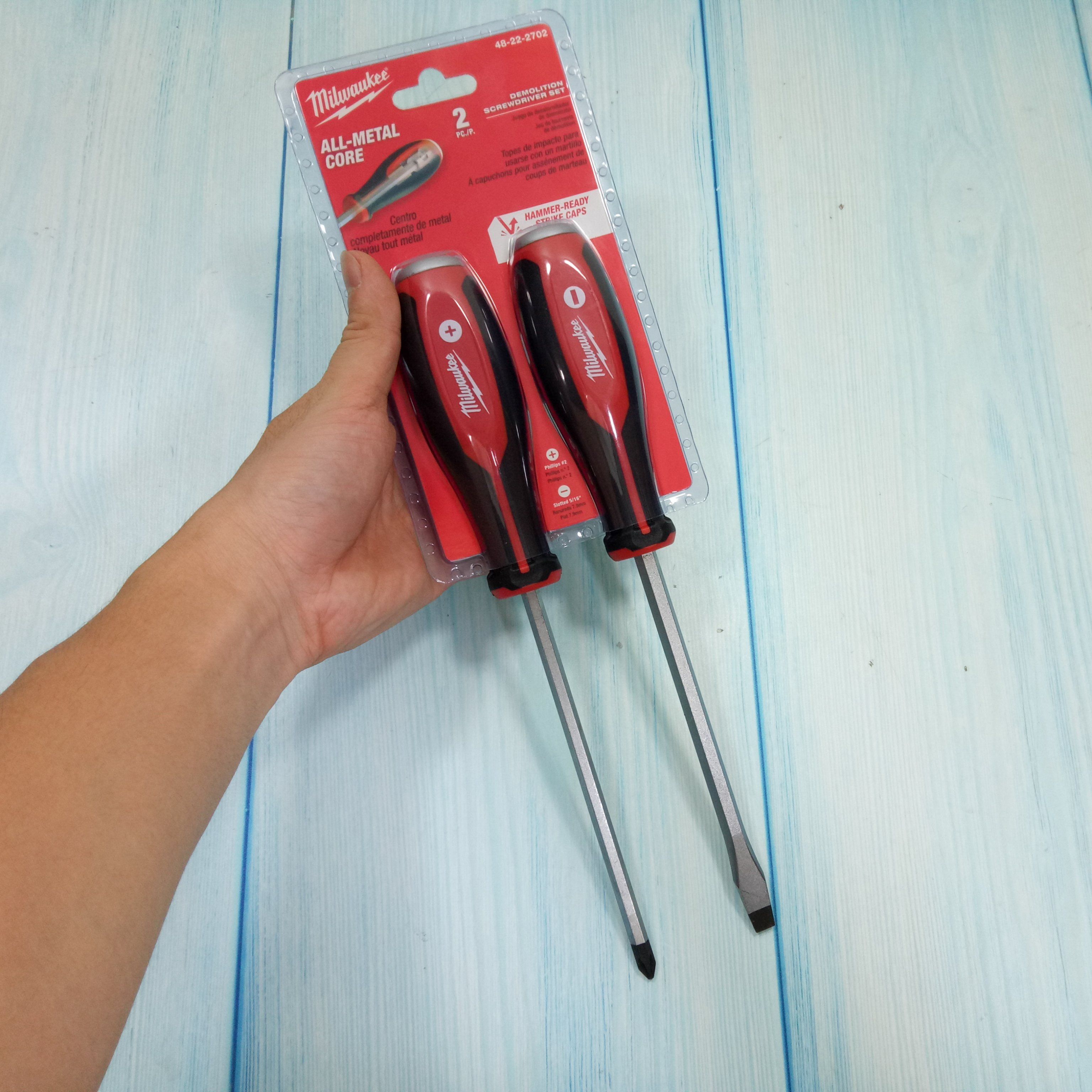 Milwaukee 48-22-2702 Bộ tua vít đóng 2 món