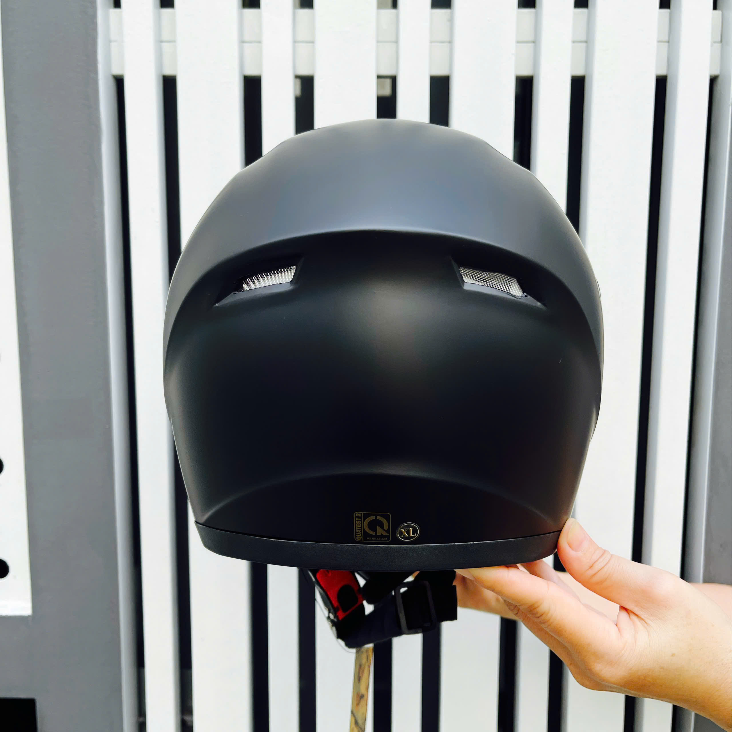 Mũ Bảo Hiểm Fullface M136 ROYAL ĐEN NHÁM (KÍNH KHÓI )