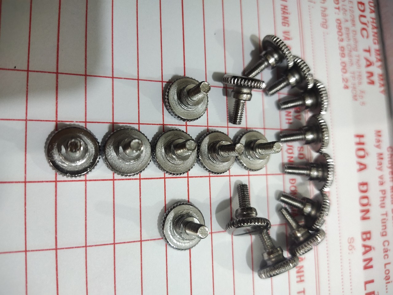 ốc lắp cữ máy khâu công nghiệp
