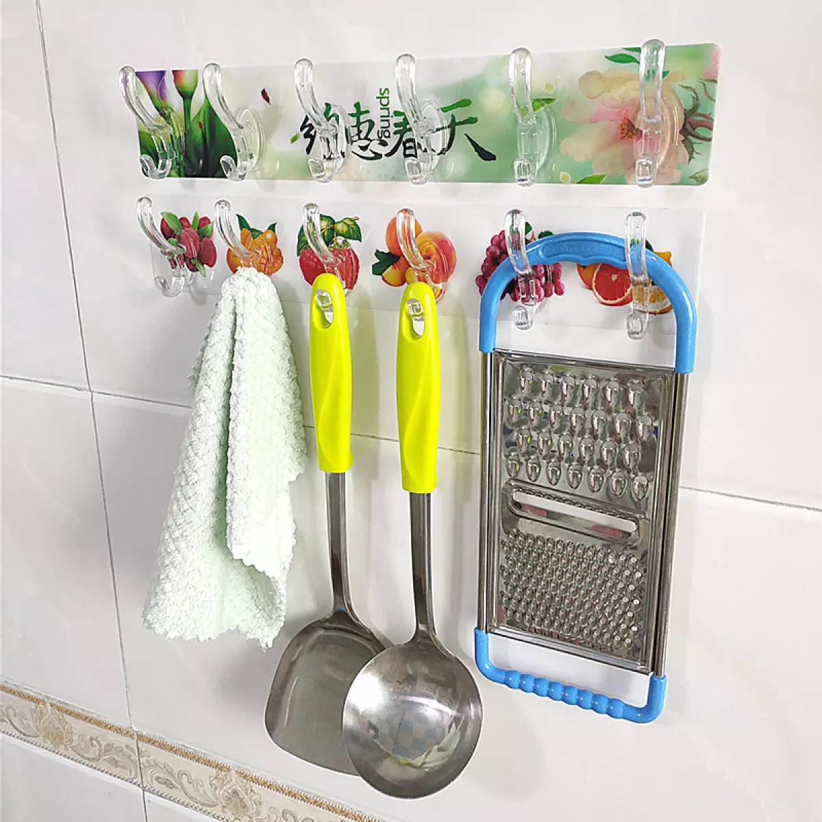 [THANH LÝ] THANH TREO ĐỒ 6 MÓC TRONG SUỐT - TIỆN LỢI DÁN TƯỜNG SIÊU DÍNH - TREO ĐƯỢC NHIỀU ĐỒ HƠN - TIẾT KIỆM KHÔNG GIAN NHÀ Ở (Giao Hàng Theo Mẫu Ngẫu Nhiên)