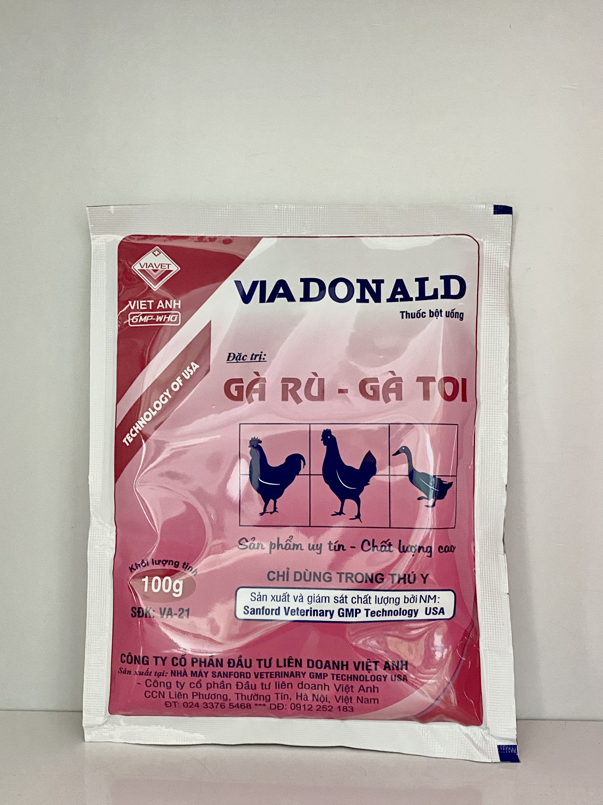 Viadonald 100gr pack-treat Rooster, chicken coop