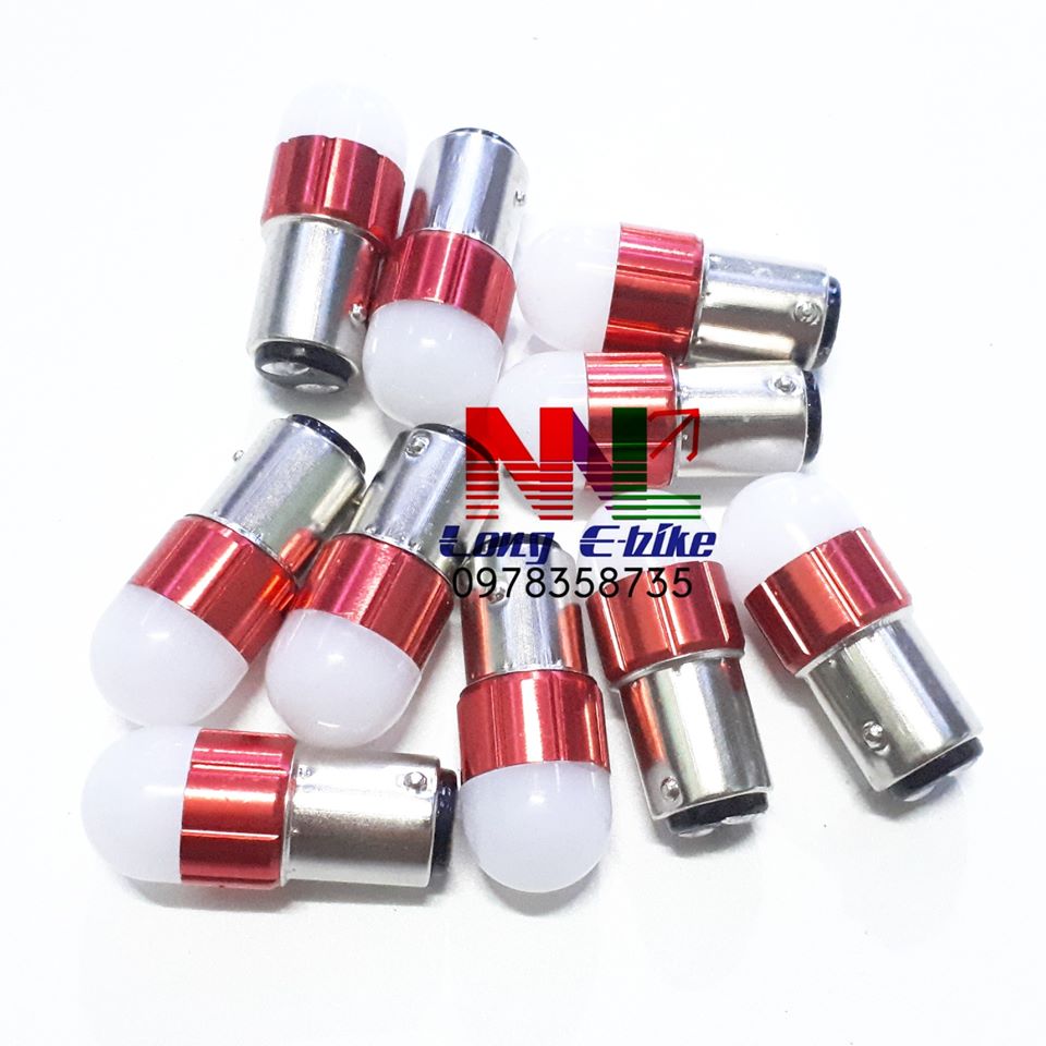 bóng hậu 7 màu nháy f1