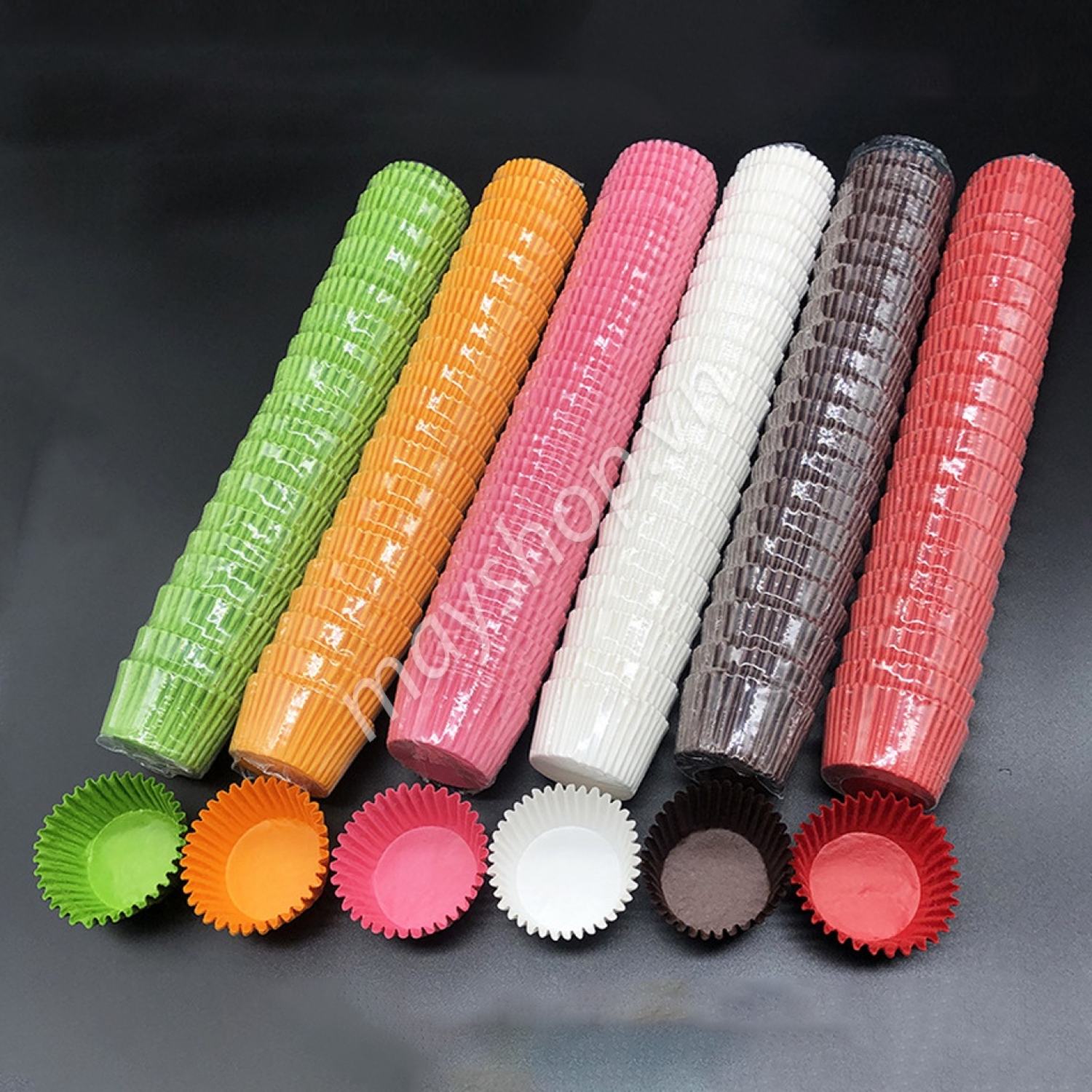 Cup giấy mềm nhỏ D6 dùng để lót Socola (Nguyên lốc khoảng 650 chiếc)