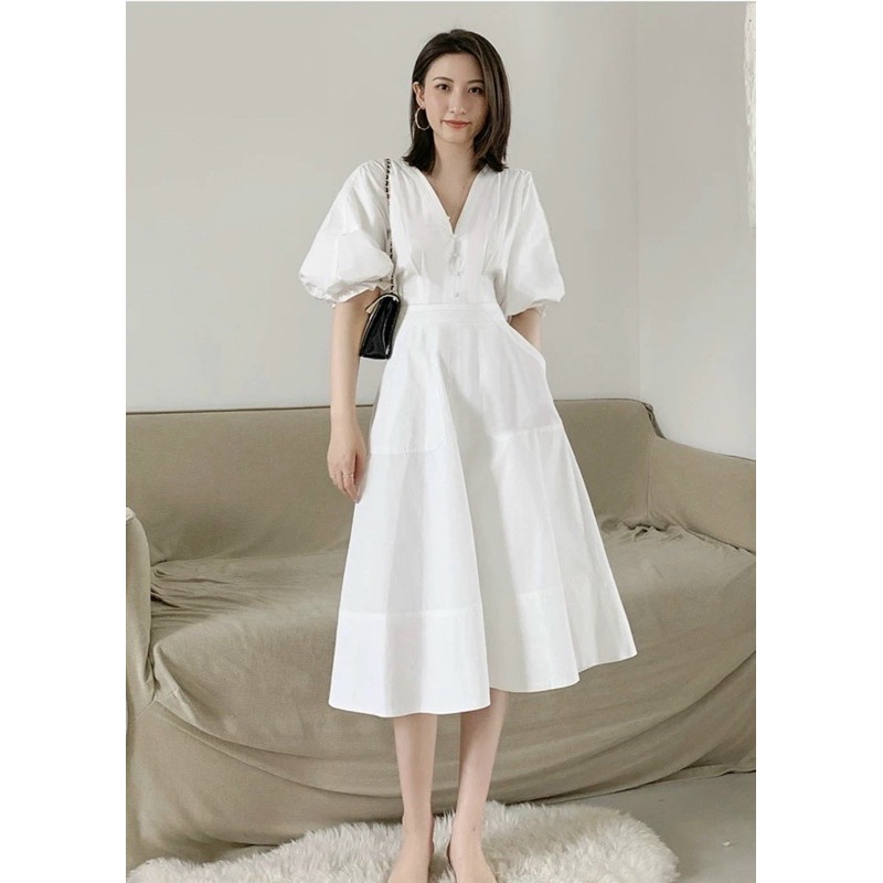 Đầm trắng cổ V tùng xoè