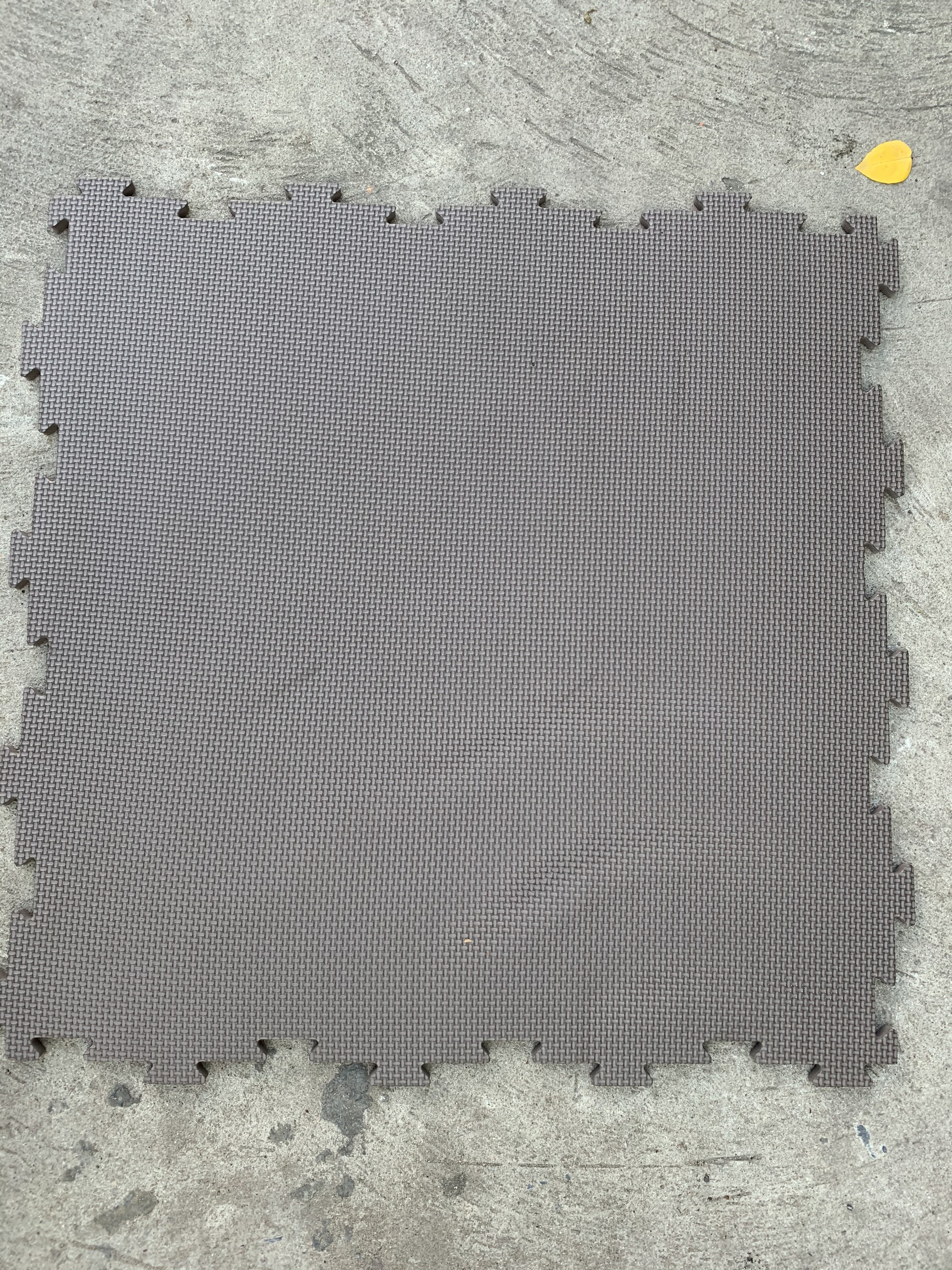 Thảm xốp kích thước 60.60 dày 1cm viền chóp