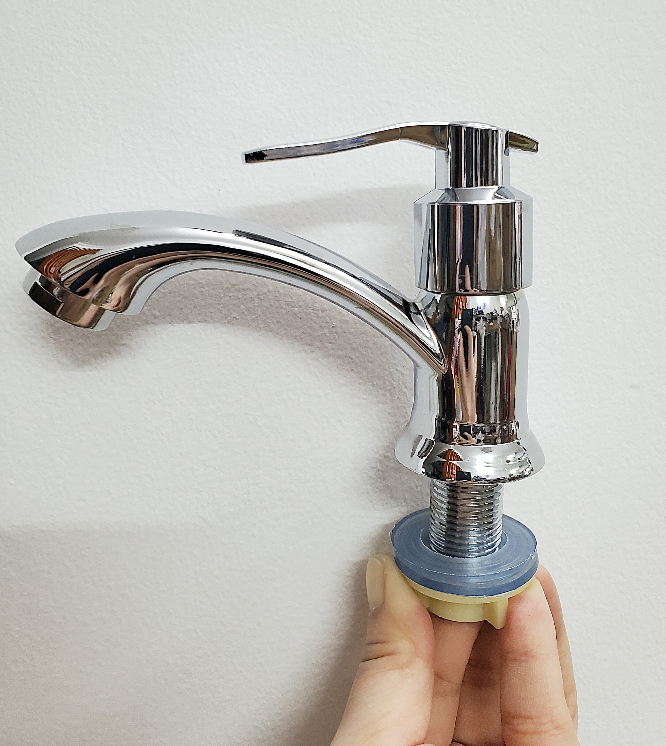 [Q.Tân Bình] Vòi lavabo vòi rửa mặt một đường nước lạnh sáng bóng cho mọi nhà