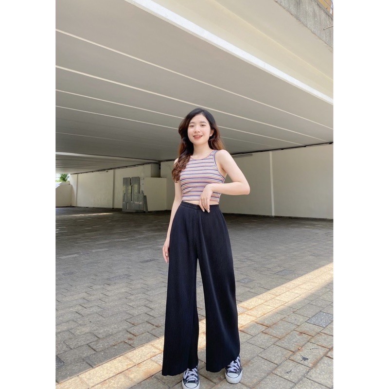 Quần culottes ống rộng thun dập li