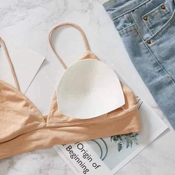 ÁO BRA DÂY MẢNH, HUYỀN TRANG 1995