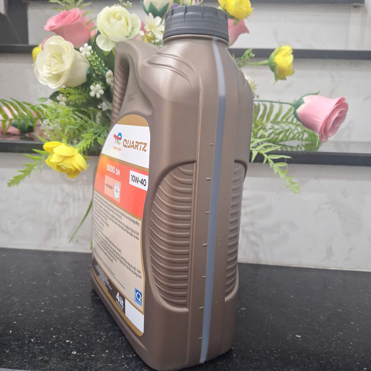 Dầu động cơ cao cấp TOTAL QUARTZ 5000 10W40 4L