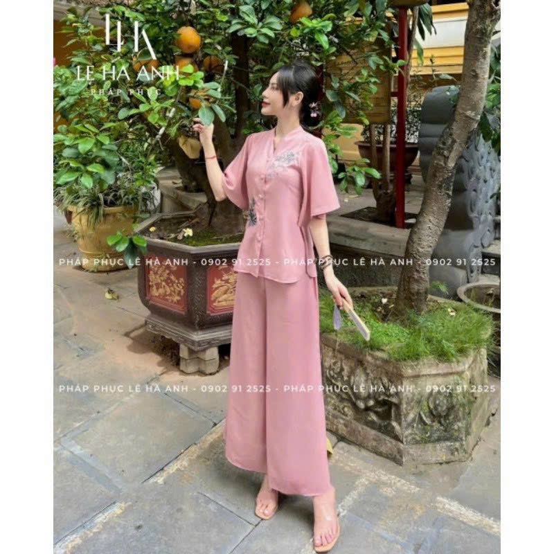 Sét bộ bà ba tuyết nhung  thêu nút bọc