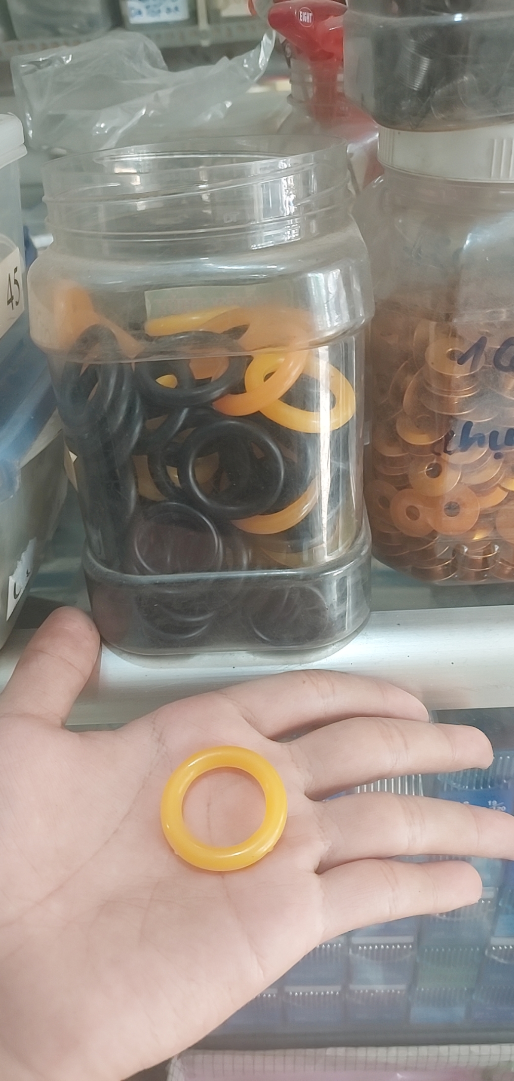 cao su đánh suốt liền trục tốt