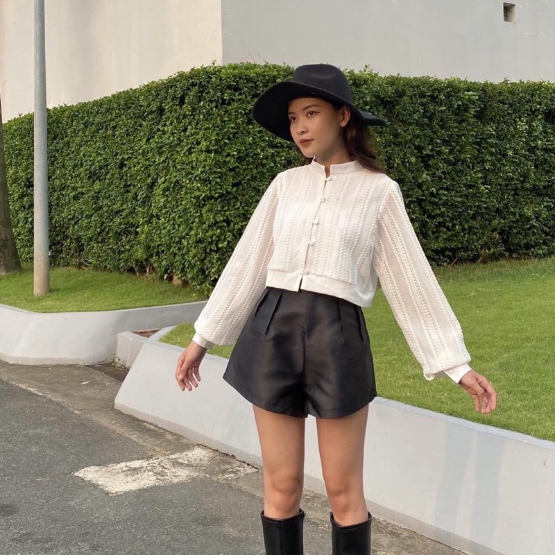 áo crop ren Rin top