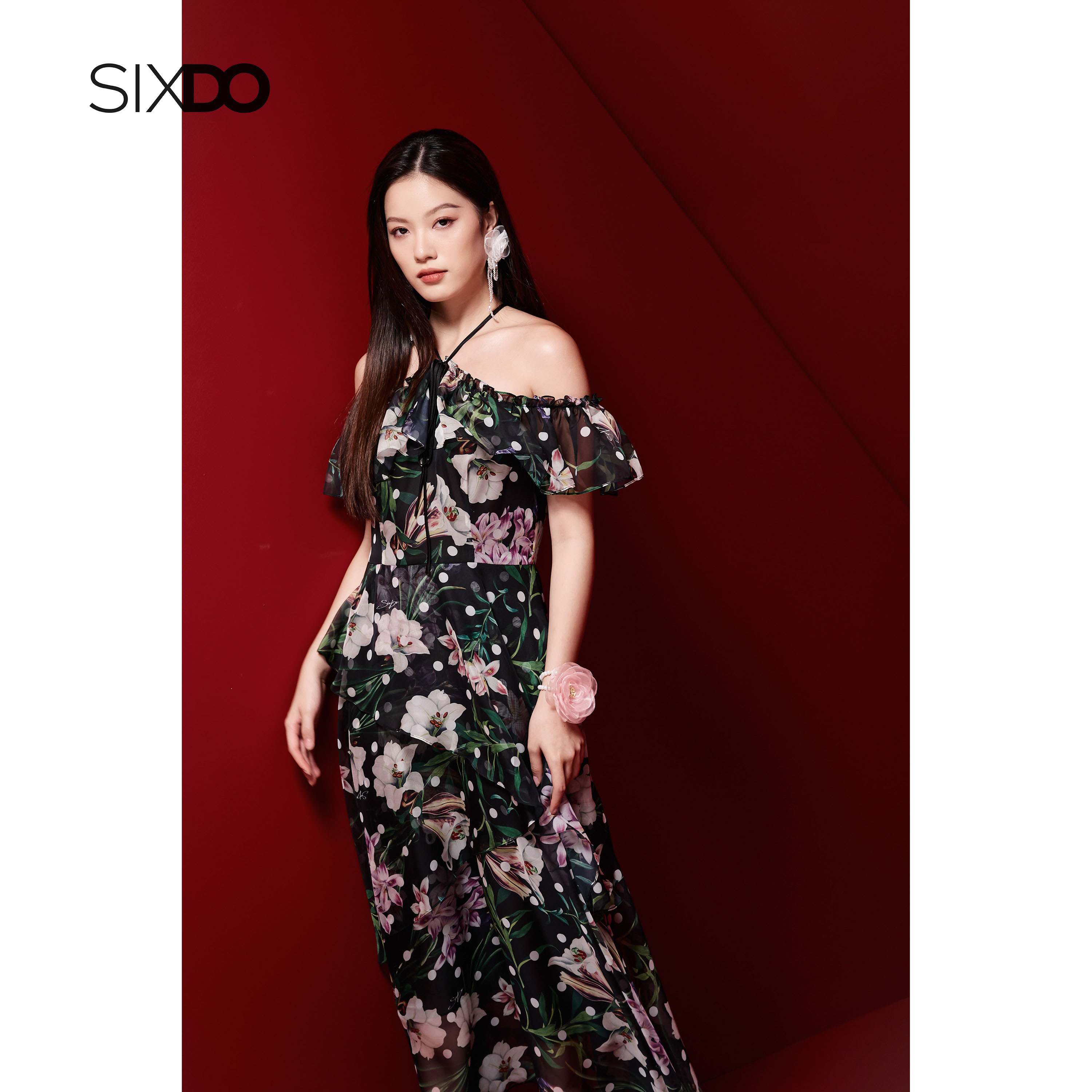 Đầm midi voan hoa trễ vai SIXDO (Black Lily Midi Voile Dress)