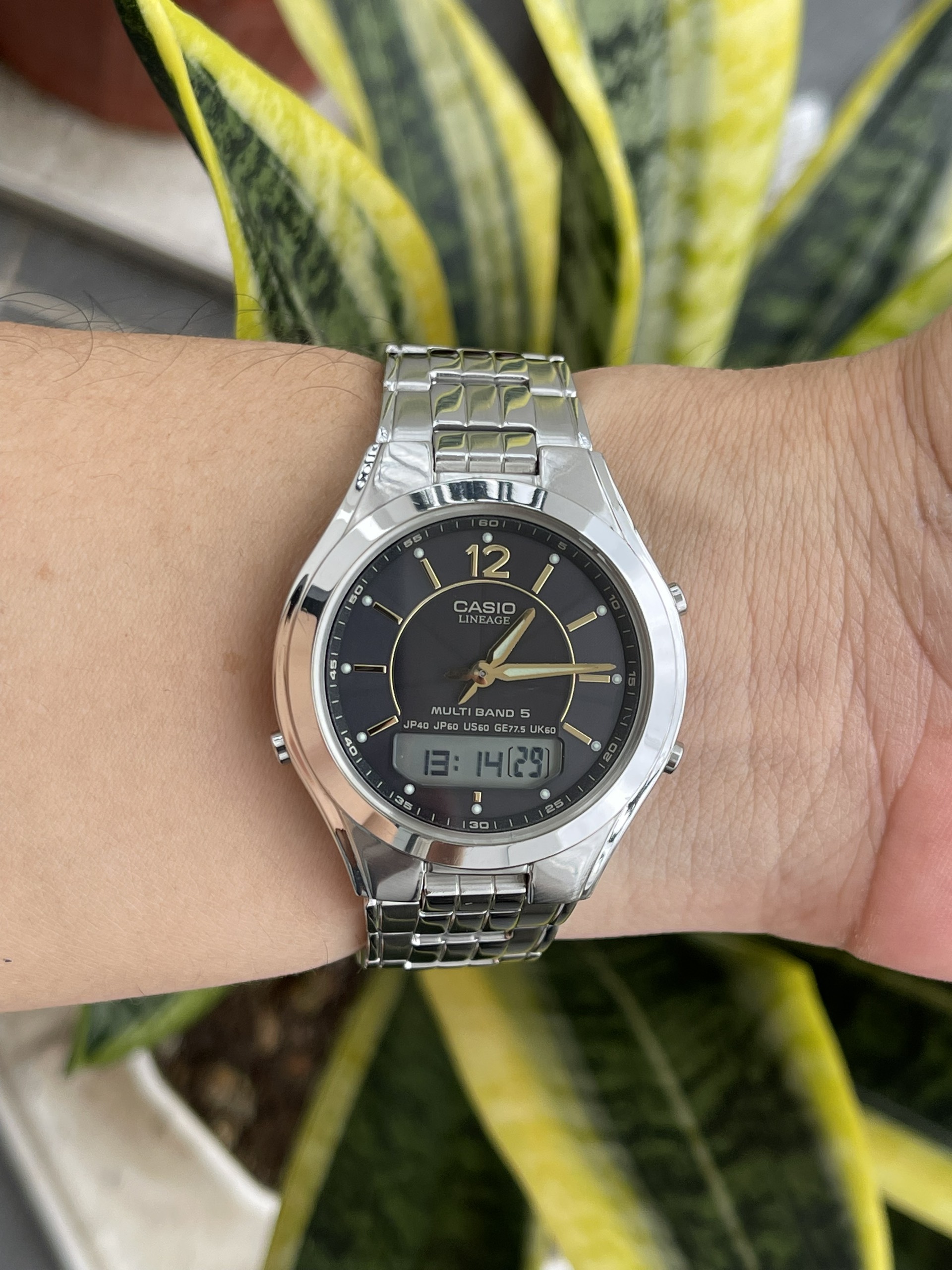 Đồng hồ nữ Citizen X.C cao cấp mặt xám đen kính saphia chạy pin hàng si