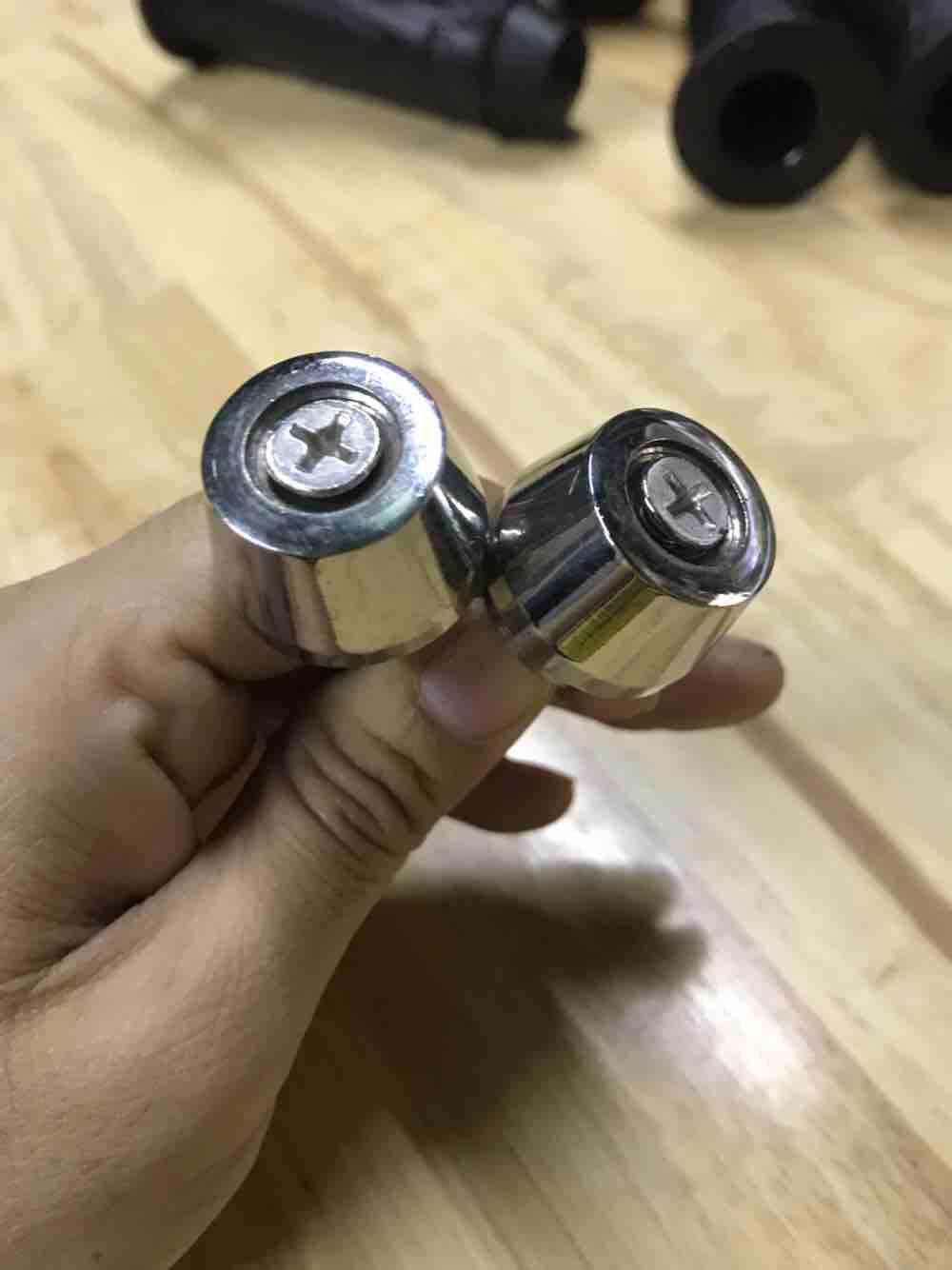 GÙ AIR BLADE FI 2011 INOX 304 ĐẶC NGUYÊN KHỐI CNC ĐẦY ĐỦ PHỤ KIỆN CÓ THỂ LẮP XE ZIN HOẶC CHẾ CHO XE KHÁC