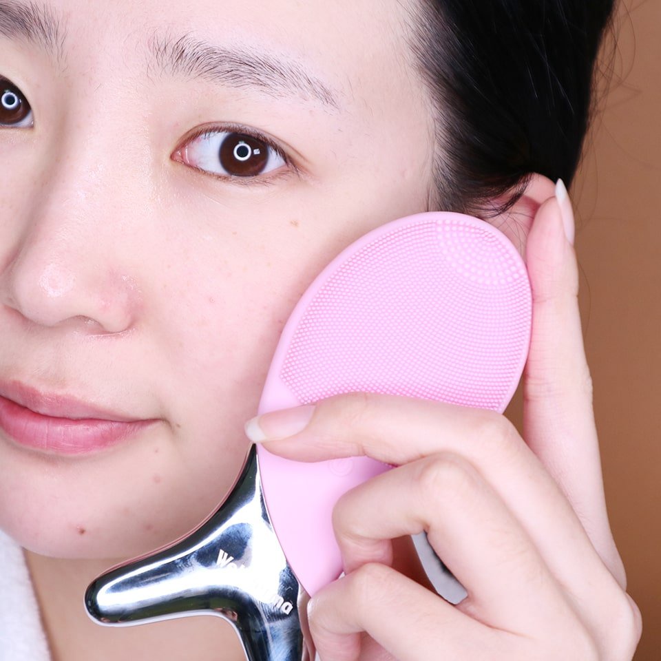 [MẪU MỚI] Máy Rửa Mặt Con Cá Wellderma Hàn Quốc