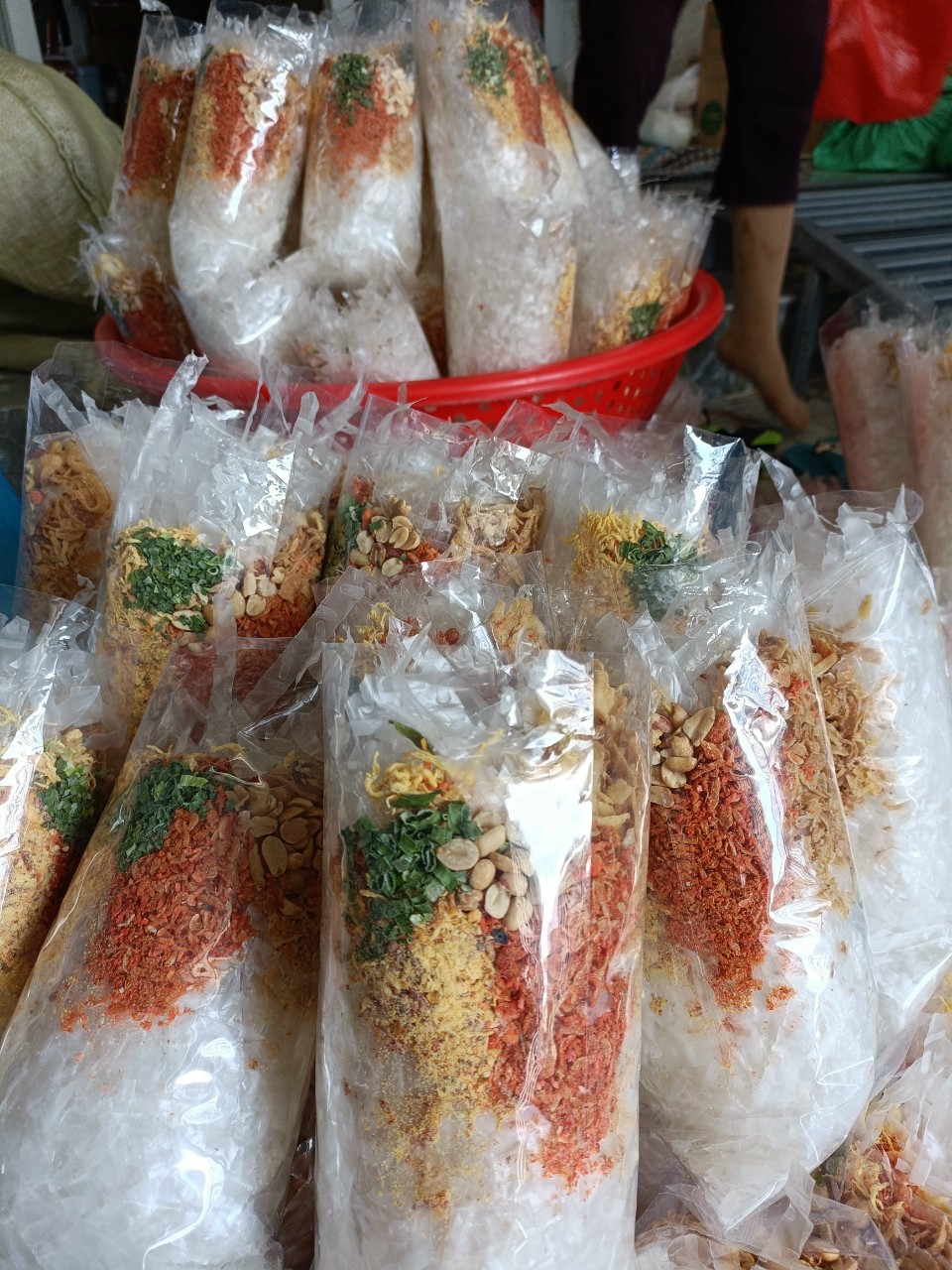 1 bich bánh tráng trộn thập cẩm siêu ngon