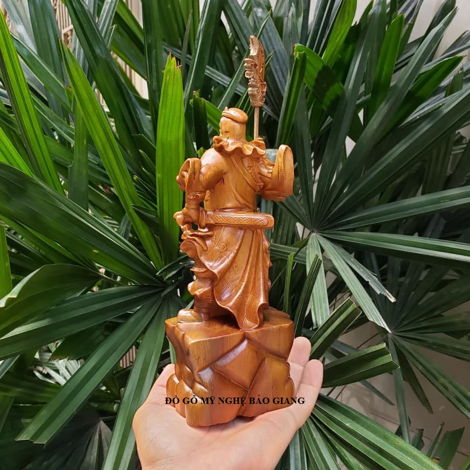 Tượng quan công gỗ bách xanh cao 20cm