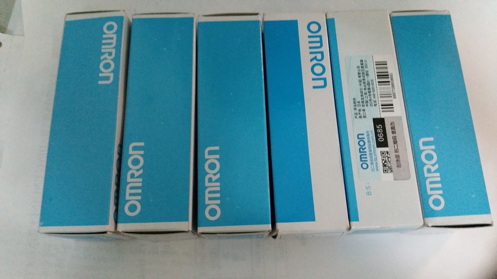 Bộ giữ điện cực Omron BS-1