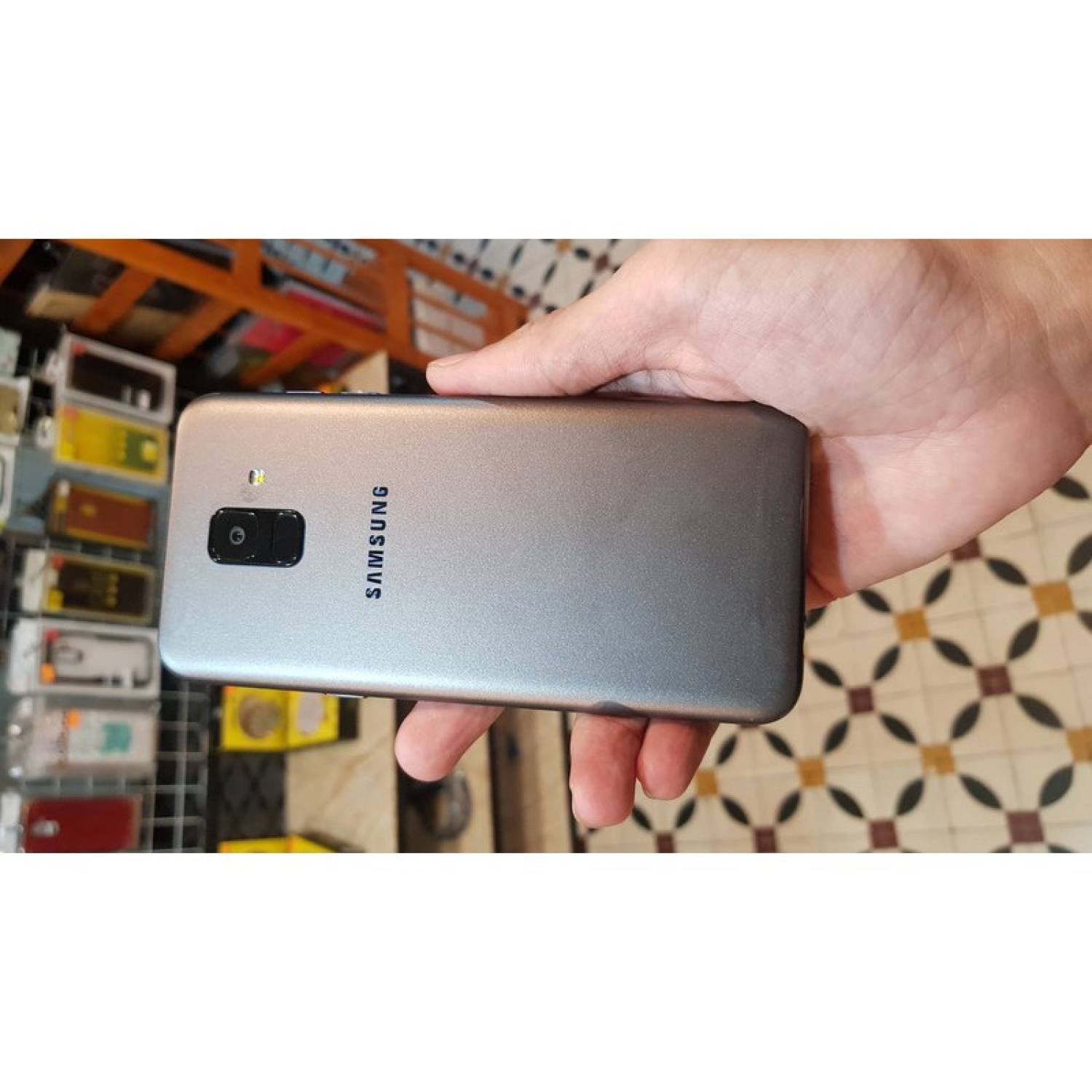 miếng dán skin samsung J6 2018 , J8 2018