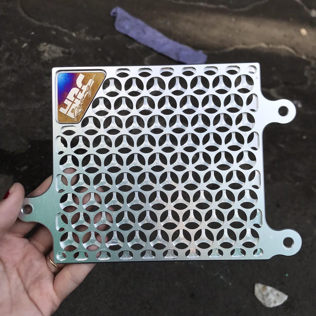 Che két nước Titan CNC 2 lớp Vario AB