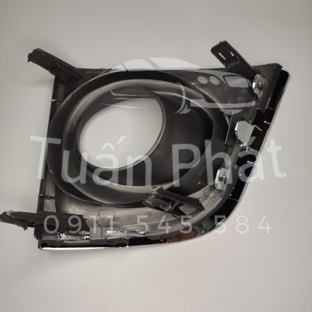 Ốp Đèn Gầm Xe Toyota Altis 2014-2017