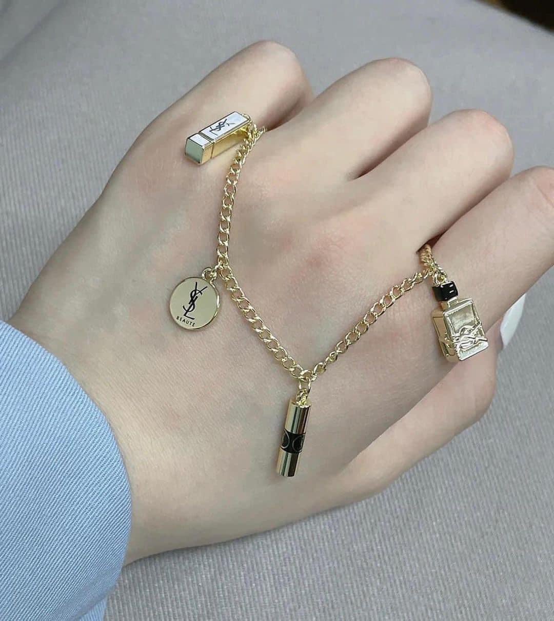 VÒNG LẮC TAY YSL GIFT - AUTH 100%