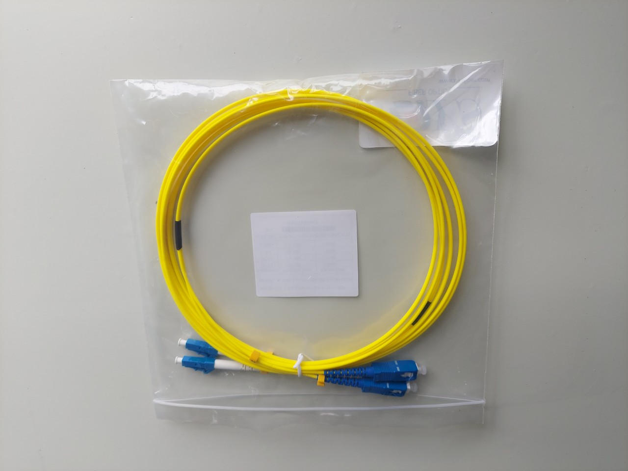 Dây nhảy quang SC-LC Singlemode Duplex 3M