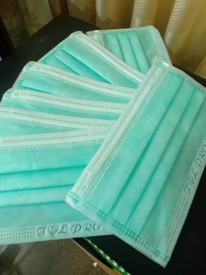 Khẩu trang y tế 4 lớp màu xanh mint