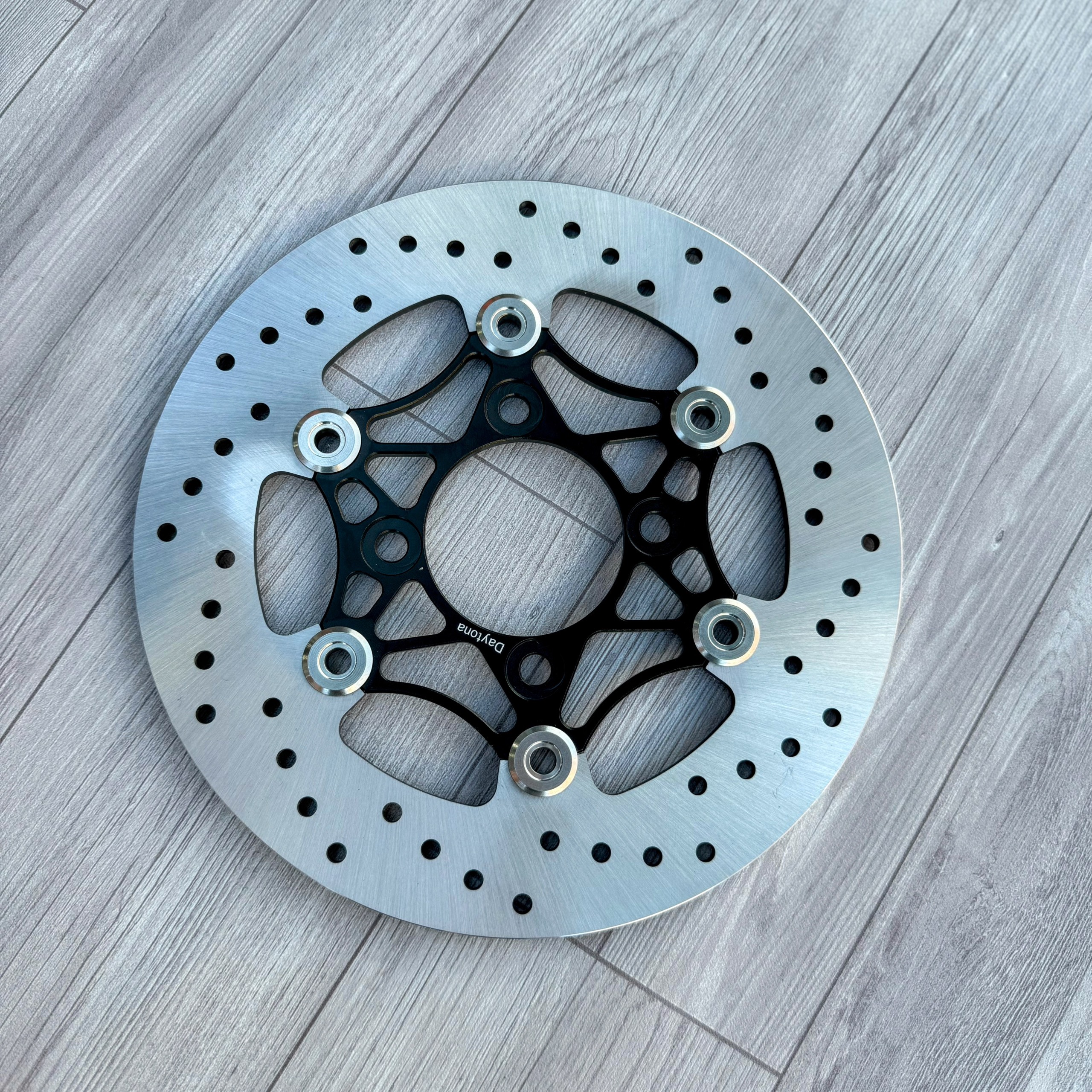 Đĩa thắng Daytona 220mm Lòng nhôm Khoen inox 304