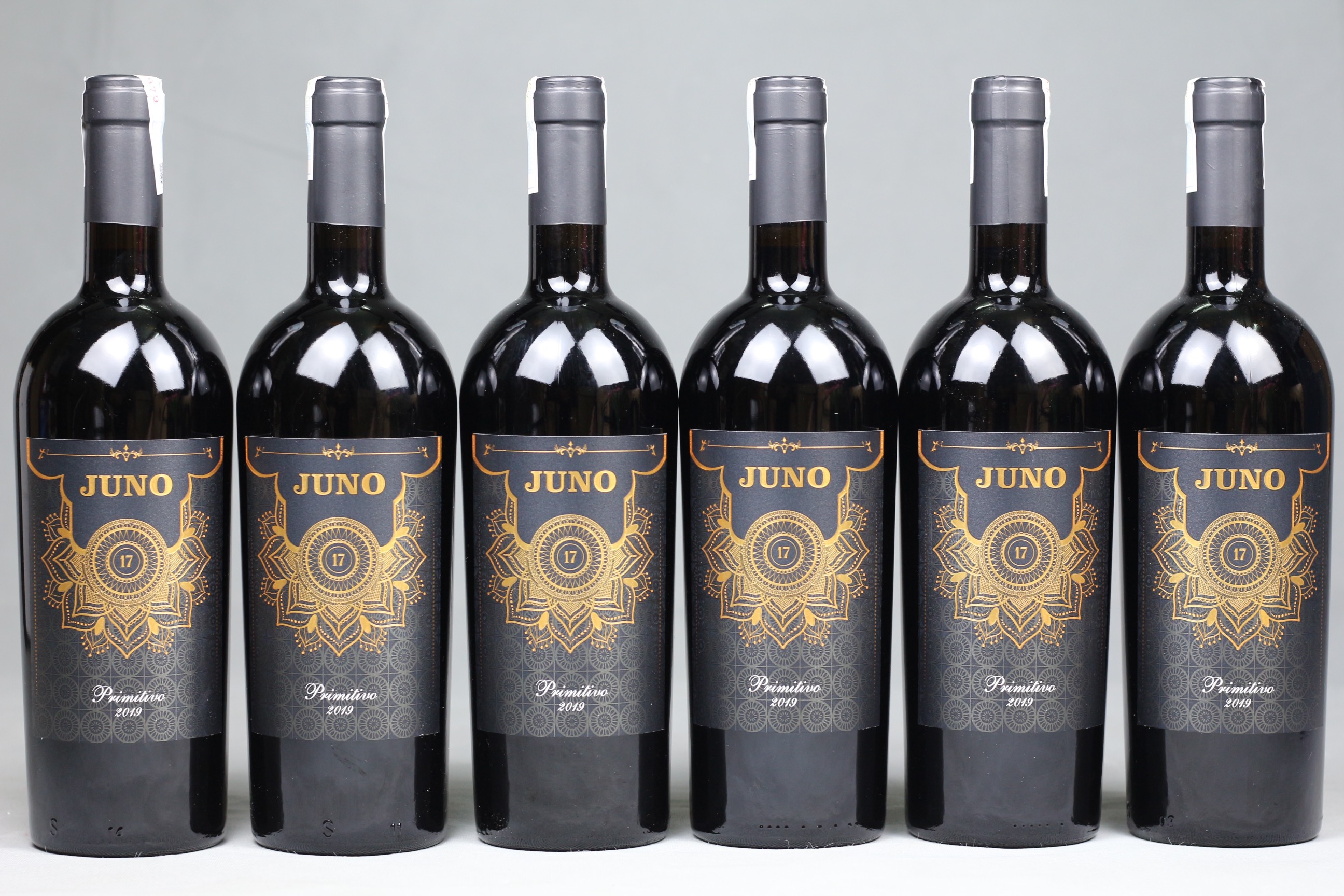 Vang đỏ nhập khẩu Ý Juno 17 Primitivo