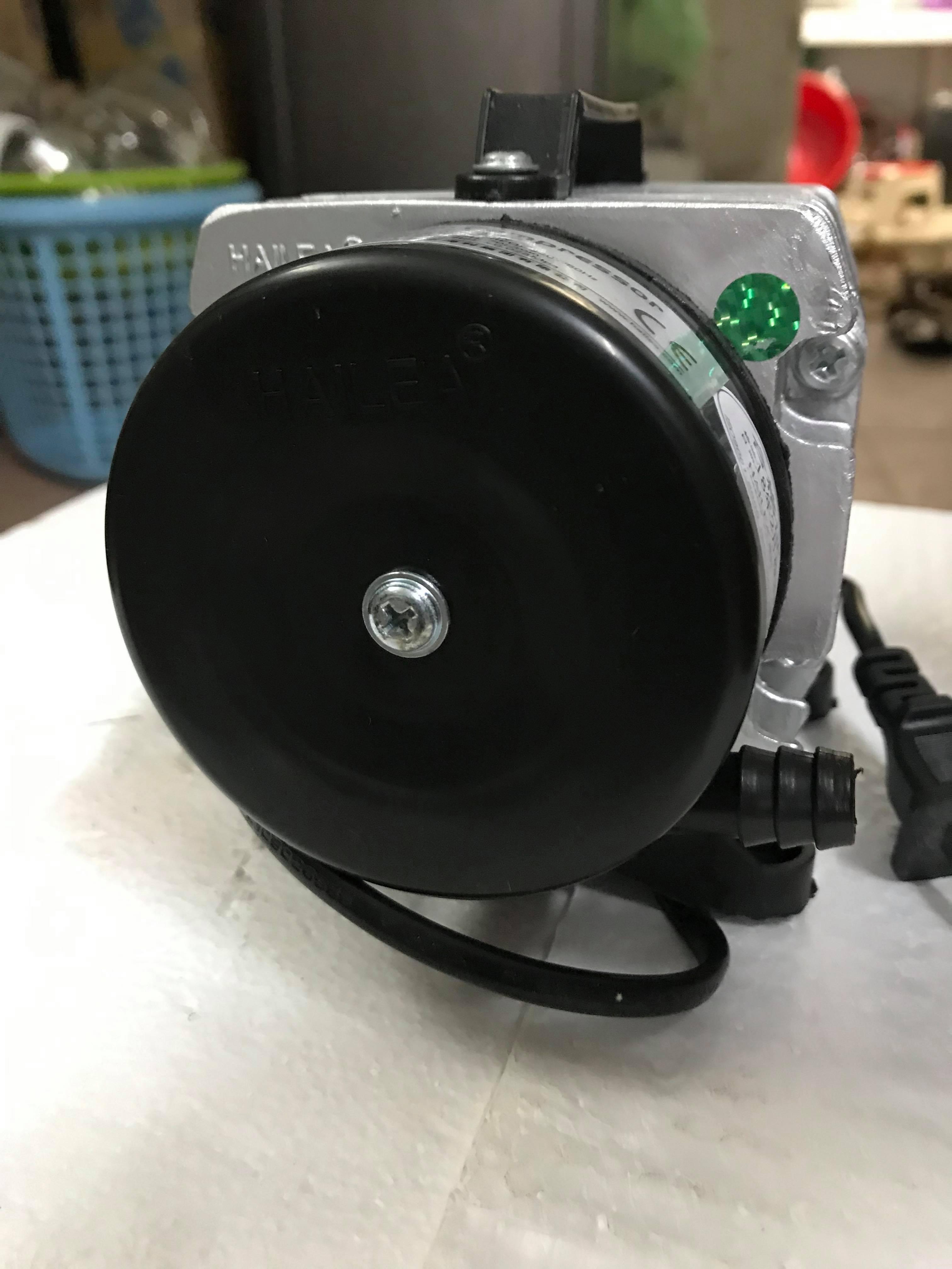 Máy bơm oxi cho bể cá  ACO318 - điện 220v 45W