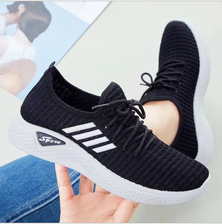 Giày Thể Thao Nữ Chất Liệu Vải Thoáng Êm Chân V50