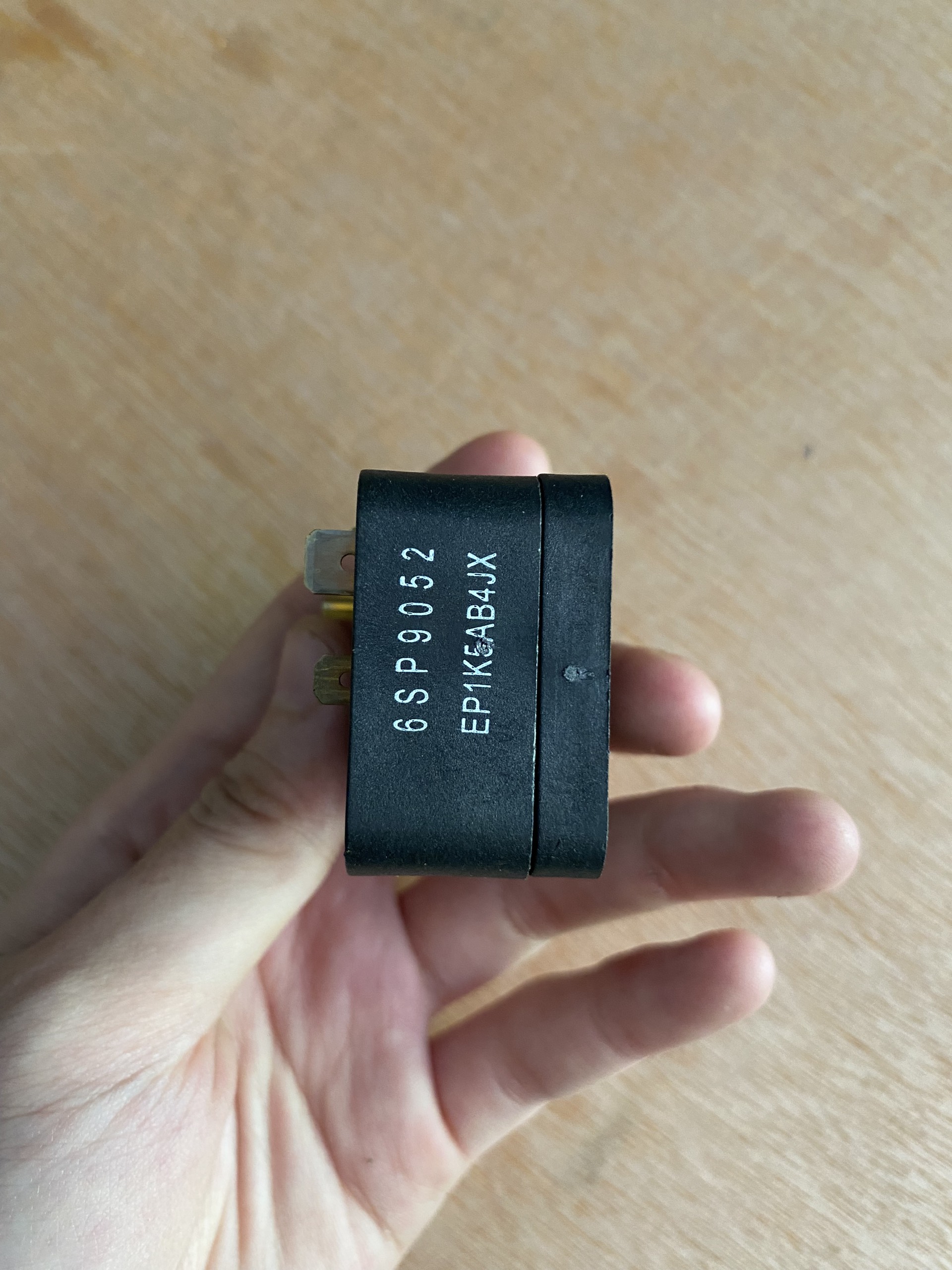 Relay / Rờ Le khởi động tủ lạnh Electrolux chất lượng