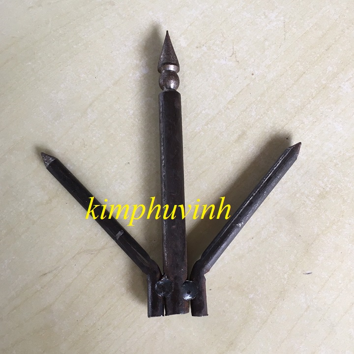 01 cái - 14cm chông cửa rào - chông hàng rào sắt
