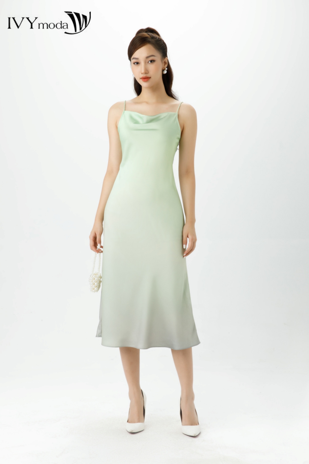 Đầm lụa 2 dây cổ đổ ivy moda ms 40b9308