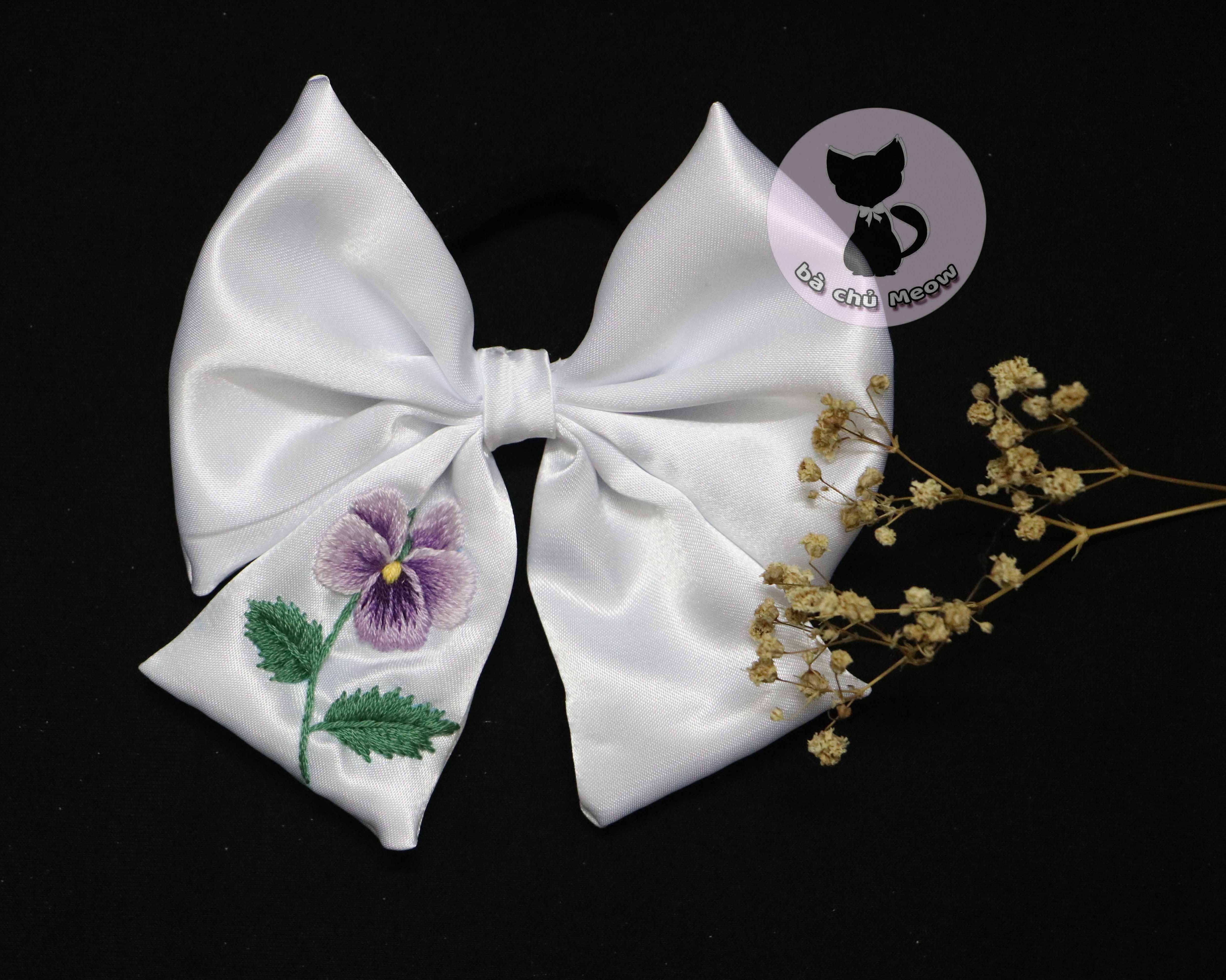 Đồ Cột Tóc Hoa - Dây Cột Tóc Thêu Tay - Scrunchies Thắt Nơ