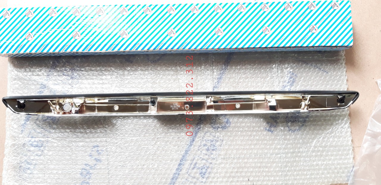 Nẹp cốp sau Vios 02-13 (Mạ Crom, Tay mở cốp sau) OEM
