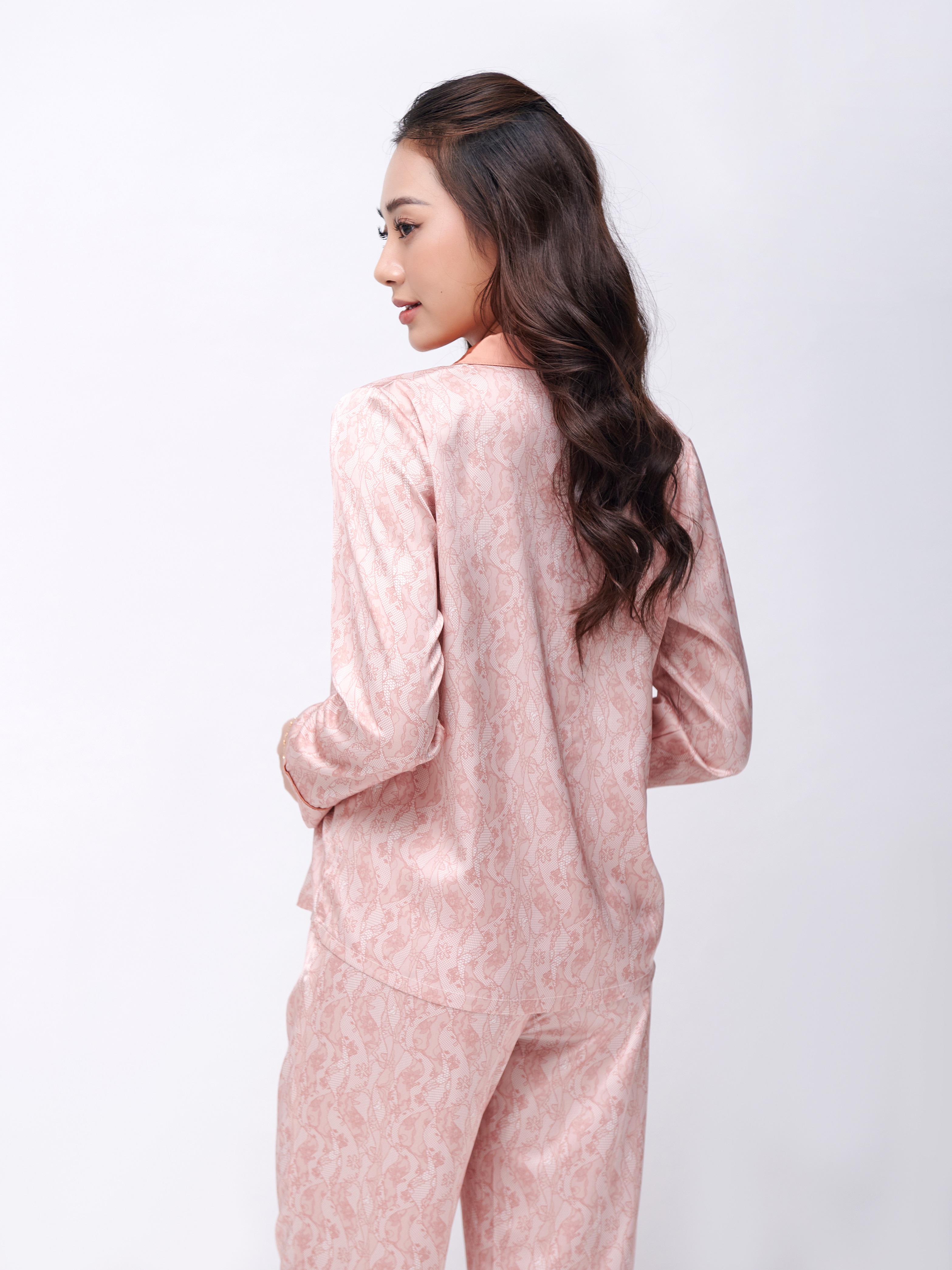 WINNY - Bộ Đồ Dài Suông Lụa Satin Nữ Mặc Nhà 2MNSA22607D