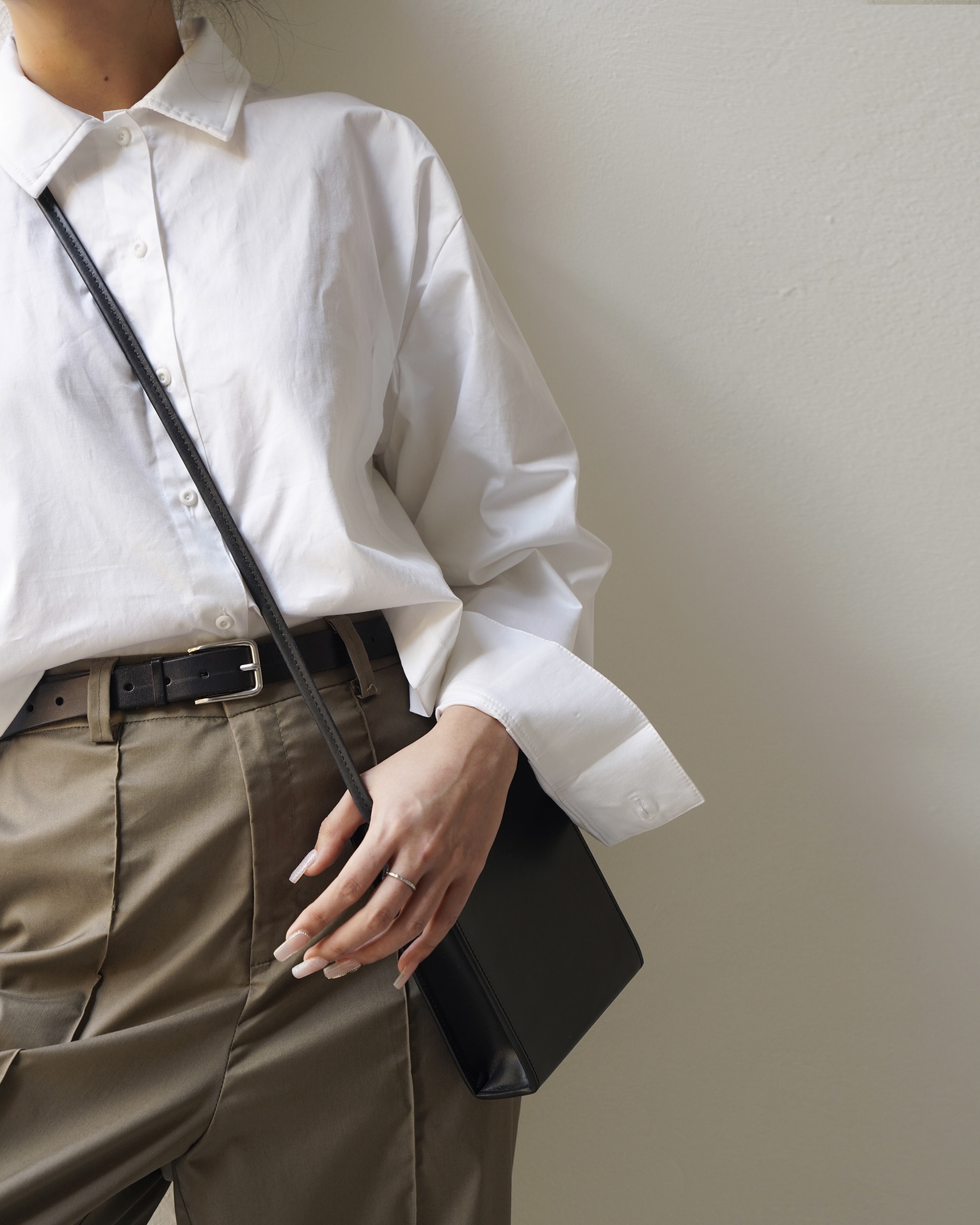 At Least Crop Shirt Áo Sơ Mi Dáng Lửng