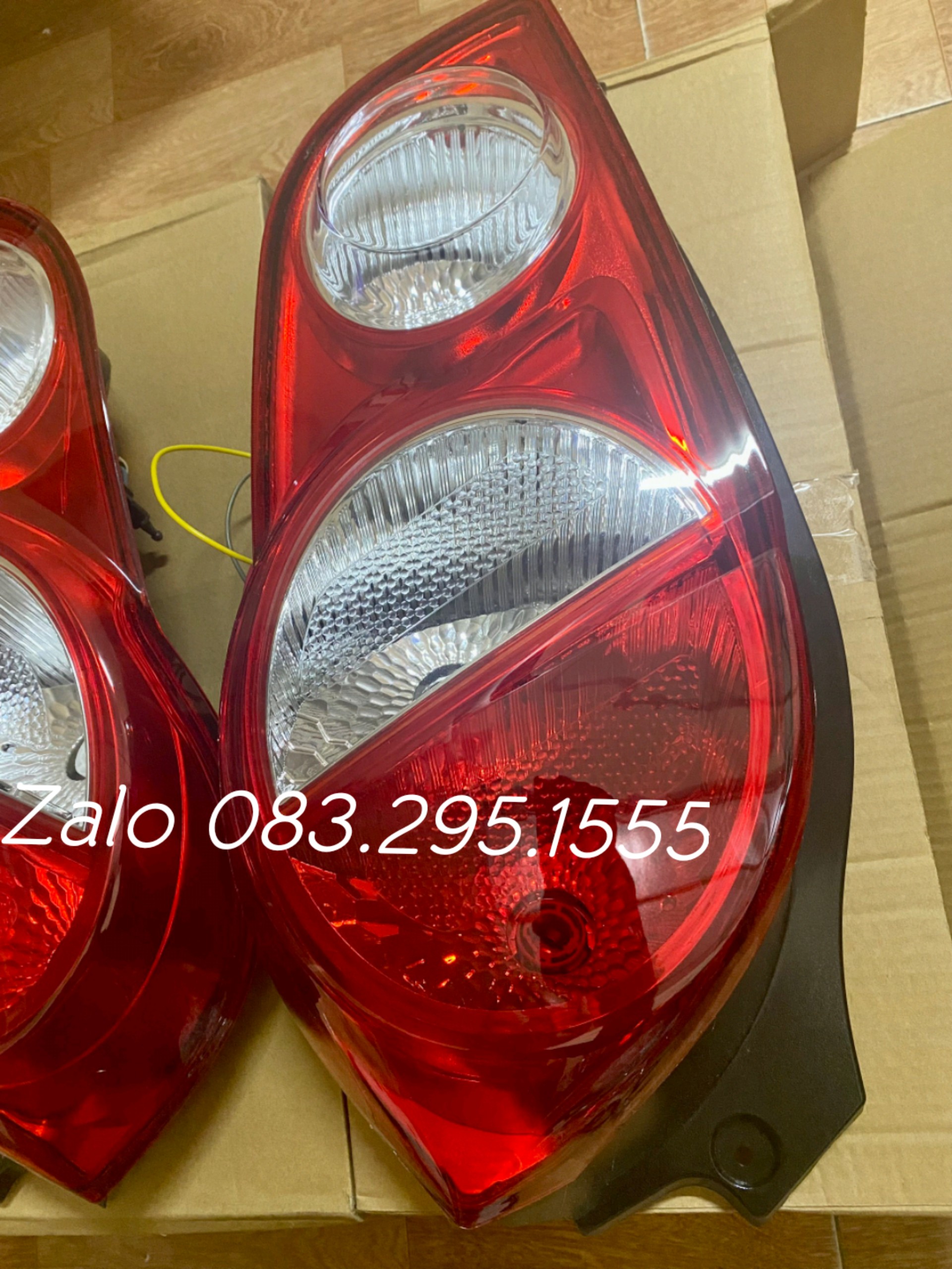 đèn hậu Matiz 4 , sparl m300 ( đèn 2 màu đỏ trắng , oem )