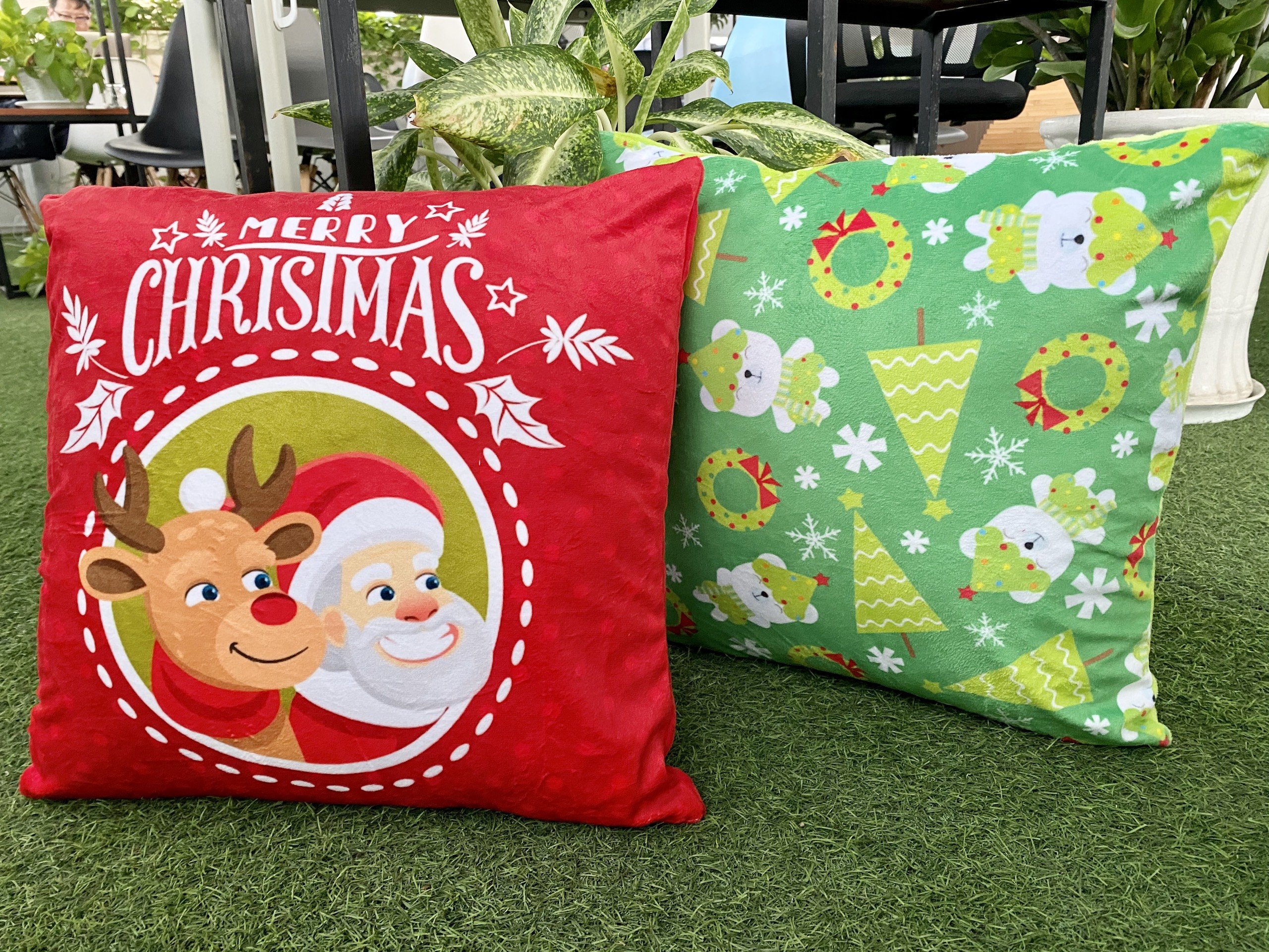 Set 2 vỏ gối noel 45-45cm