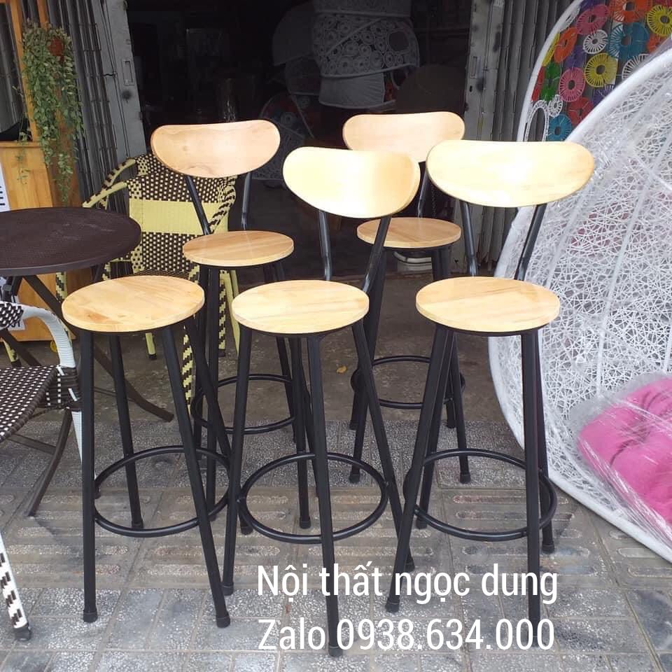 ghế quầy bar gỗ khung sắt